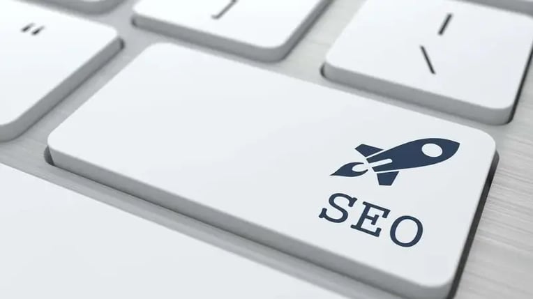 SEO-Hacks für Startups: Gefunden werden & Geschäft ausbauen