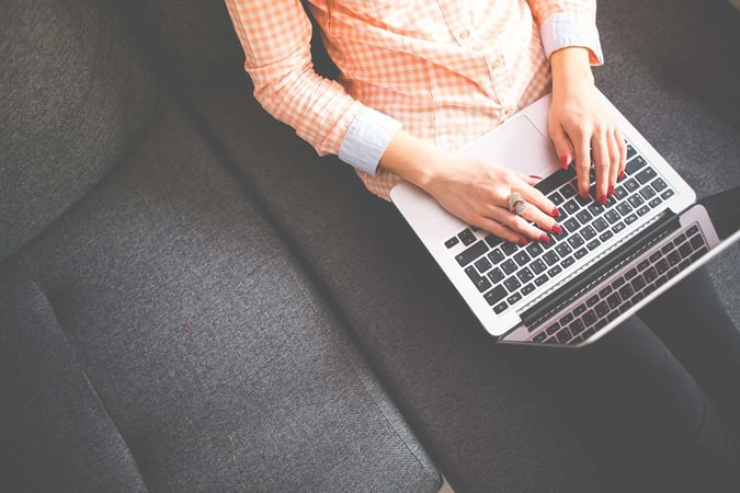<span id="hs_cos_wrapper_name" class="hs_cos_wrapper hs_cos_wrapper_meta_field hs_cos_wrapper_type_text" style="" data-hs-cos-general-type="meta_field" data-hs-cos-type="text" >Marketing for Law Firms — Why Start a Legal Blog?</span>