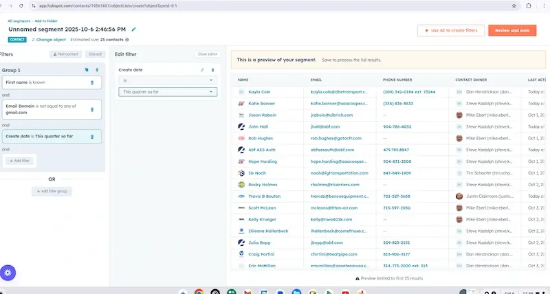 Anwendung erweiterter Filter und objektübergreifender Logik zum Erstellen eines HubSpot-Segments.